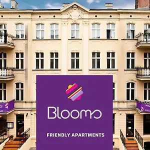 Blooms - Center By Friendly Poznań